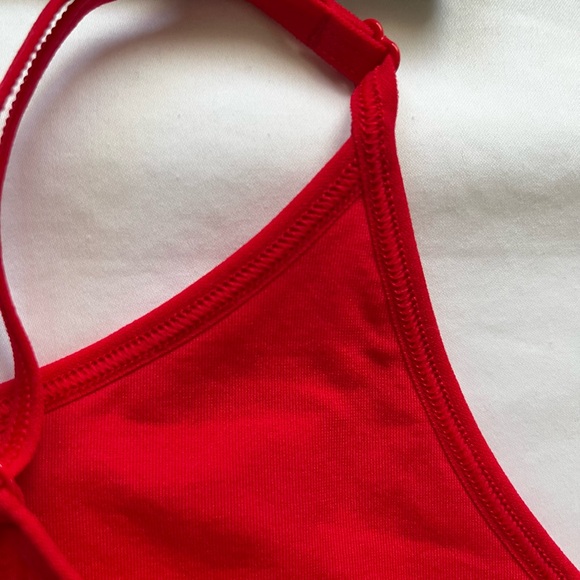 NWOT Set of PINK Victoria's Secret Crop Tops - Picture 14 of 14